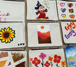 Art Jamming on Pouch.png